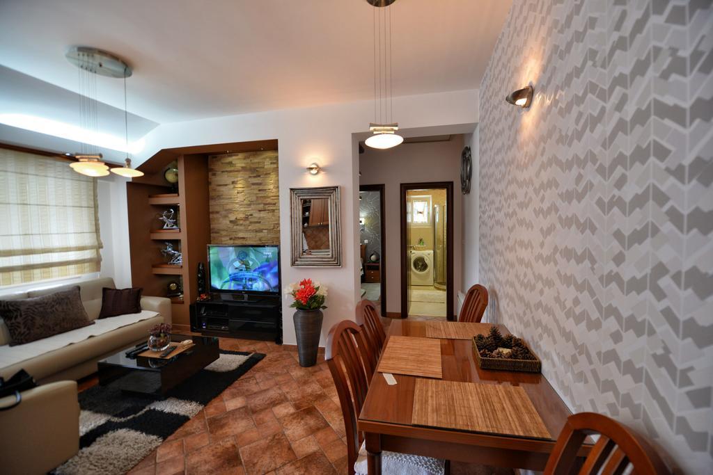 Bmb Apartments โกตอร์ ห้อง รูปภาพ