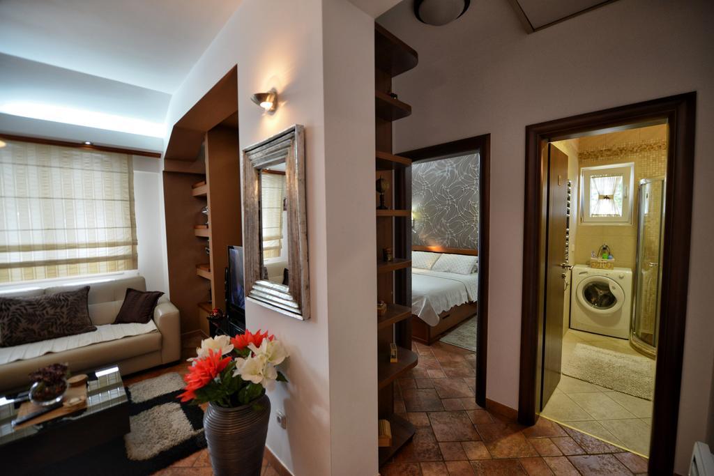Bmb Apartments โกตอร์ ภายนอก รูปภาพ