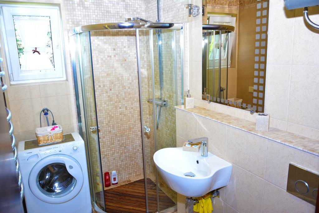 Bmb Apartments โกตอร์ ภายนอก รูปภาพ